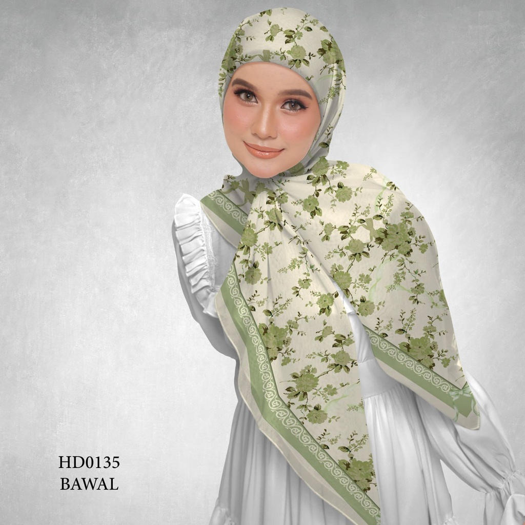 Tudung Bawal (Square Hijab) in HD0135