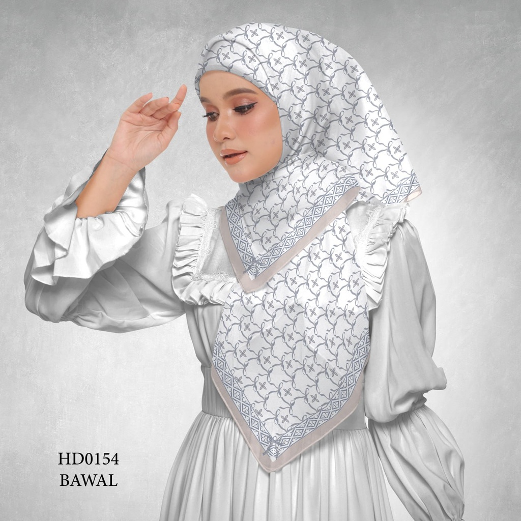 Tudung Bawal (Square Hijab) in HD0154